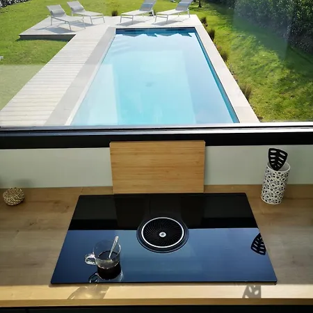 Proche Des Plages, Piscine Exterieure